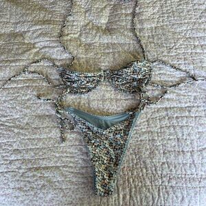 FLORAL UNDERWIRE HALTER BIKINI